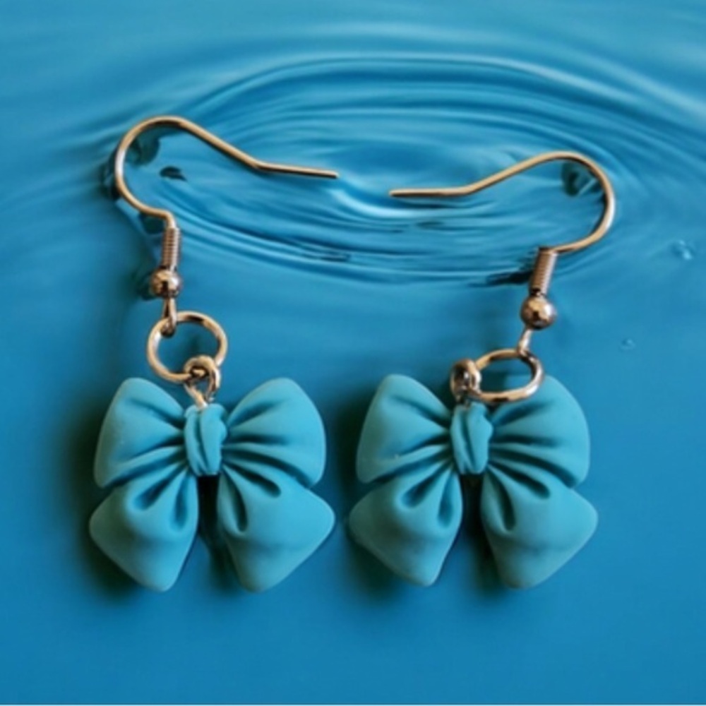 NWT - 3D Resin Bow Earrings Set - Teal Blue